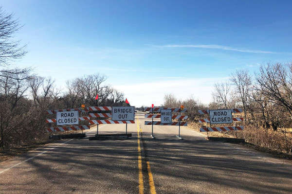Các con đường bị đóng cửa sau lũ lụt lớn ở Monroe, Nebraska, Mỹ vào ngày 22/3/2019. Ảnh: Reuters / Humeyra Pamuk