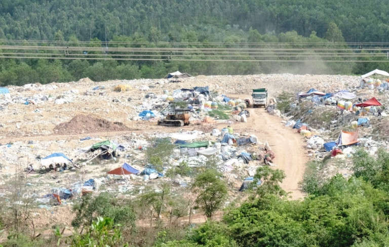 Giám đốc Sở TN&MT TP. Đà Nẵng Tô Văn Hùng cho rằng, công tác đóng cửa bãi rác hiện hữu và dự án lò đốt rác thải sinh hoạt chắc chắn đã có tính toán những tác động, rủi ro và có các giải pháp xử lý