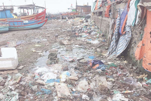 UBND tỉnh Quảng Bình yêu cầu các sở, ngành liên quan xây dựng kế hoạch thu gom, xử lý rác thải