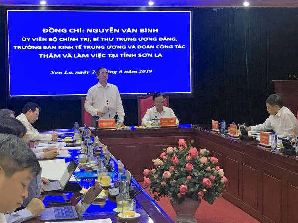 Ủy viên Bộ Chính trị, Bí thư Trung ương Đảng, Trưởng Ban Kinh tế Trung ương Nguyễn Văn Bình phát biểu tại buổi làm việc