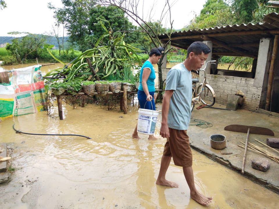 Huyện Điện Biên kiên quyết sơ tán những hộ dân nằm trong vùng nguy hiểm trong các đợt mưa lũ.