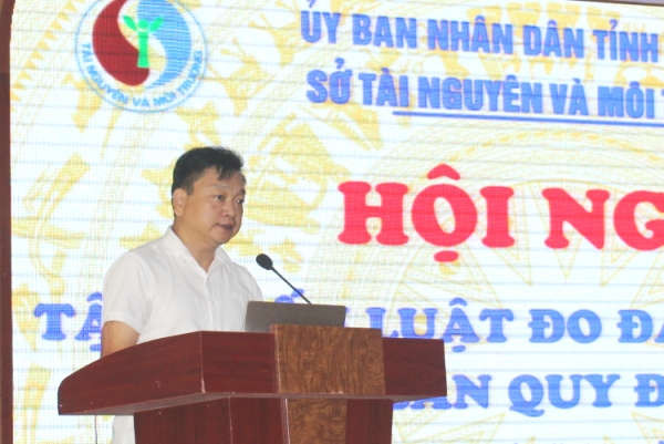 Ông Hồ Huy Thành- Giám đốc Sở TN&MT Hà Tĩnh phát biểu khai mạc hội nghị, kỳ vọng trên cơ sở những nội dung được lĩnh hội, các đại biểu chủ động áp dụng vào thực tiễn hoạt động của mình 
