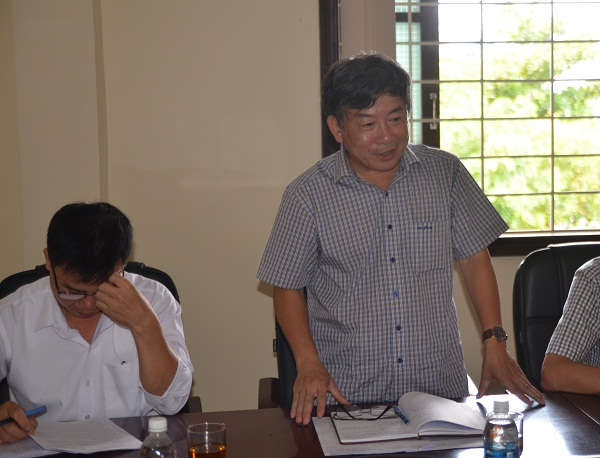 Ông Nguyễn Hữu Nam- Phó giám đốc Sở Tài nguyên và Môi trường Quảng Trị báo cáo công tác phòng, chống dịch tả lợn Châu Phi