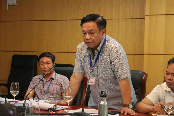 Ông Lê Đức Trung – Chánh Văn phòng Thường trực Ủy ban sông Mê Công Việt Nam báo cáo