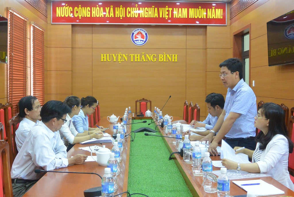 Đoàn công tác của Cục Bảo vệ môi trường Miền Trung và Tây Nguyên làm việc với các đơn vị liên quan tại huyện Thăng Bình