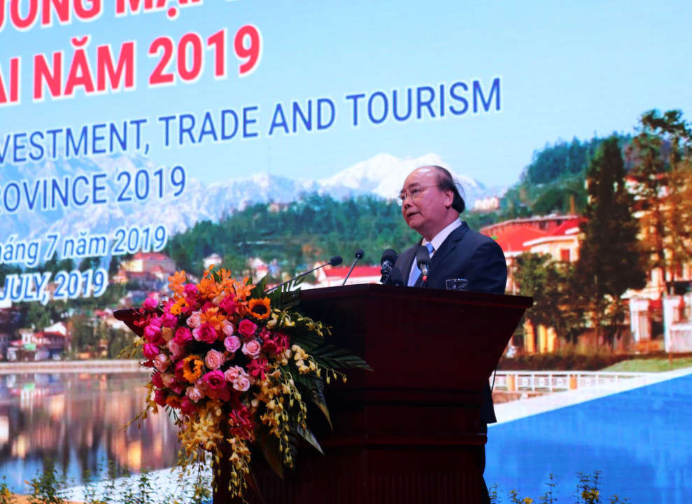 Thủ tướng Nguyễn Xuân Phúc phát biểu tại Hội nghị xúc tiến đầu tư, thương mại và du lịch Lào Cai 2019.
