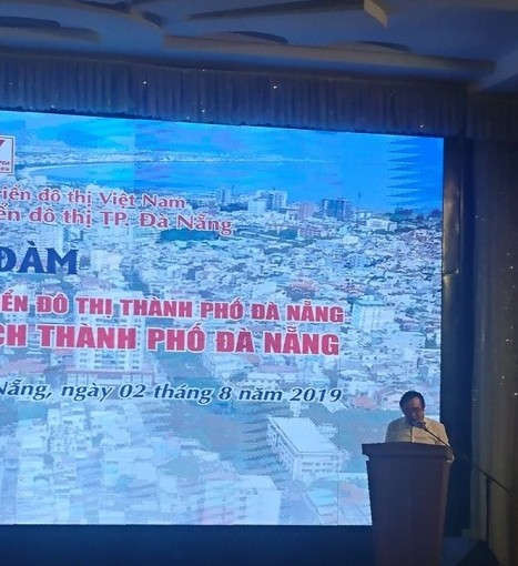 KTS Phan Đức Hải, Chủ tịch Hội Quy hoạch Phát triển đô thị TP. Đà Nẵng phát biểu khai mạc buổi tọa đàm