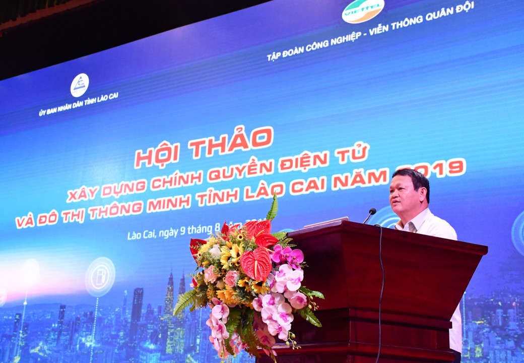ông Nguyễn Văn Vịnh, UVBCH TƯ, Bí thư tỉnh ủy tỉnh Lào Cai phát biểu khai mạc Hội thảo.
