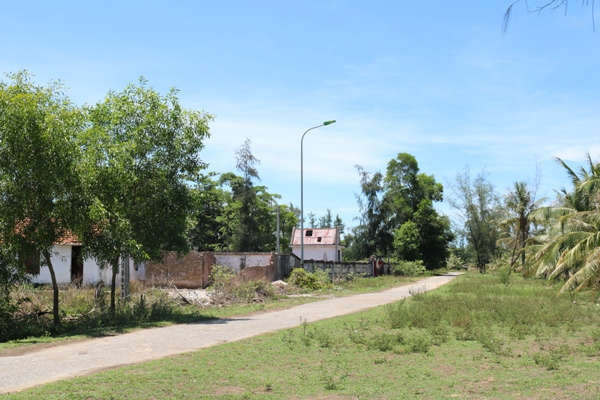 Những khu đất được giao cho doanh nghiệp đầu tư dự án du lịch ở Xuân Thành nay đang bị bỏ hoang