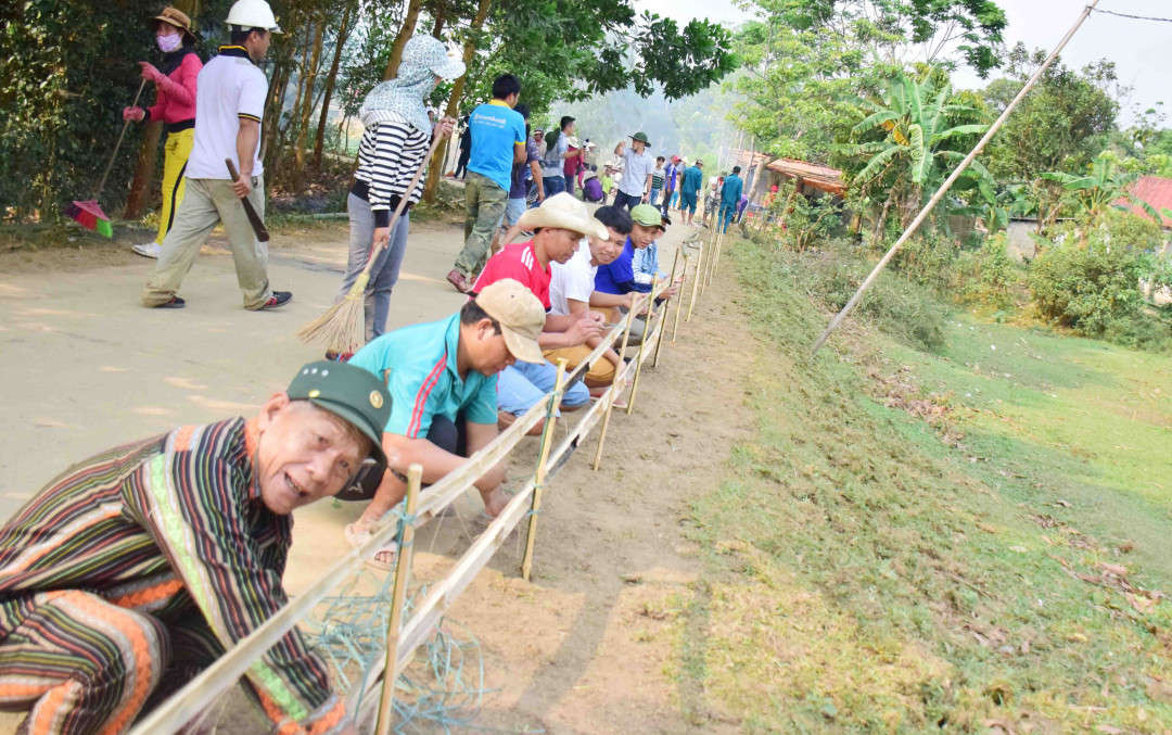 Được biết đến nay, các huyện, thị xã, thành phố tại Thừa Thiên Huế đều đã đưa việc triển khai “Ngày chủ nhật xanh” vào tiêu chí thi đua