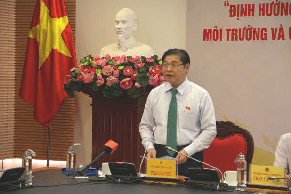 Ông Phan Xuân Dũng – Chủ nhiệm Ủy ban Khoa học, Công nghệ và Môi trường của Quốc hội phát biểu khai mạc
