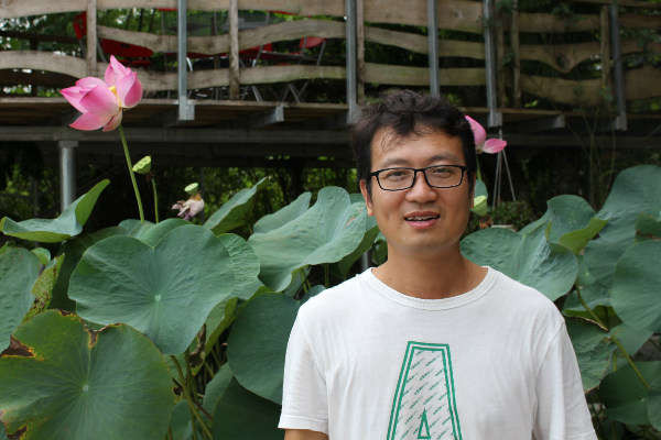 Thầy Nguyễn Đức Quang nhà sáng lập và điều hành trường Spring Hill