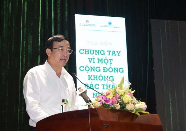 Ông Lê Trung Chinh- Phó Chủ tịch UBND TP. Đà Nẵng phát biểu khai mạc tọa đàm