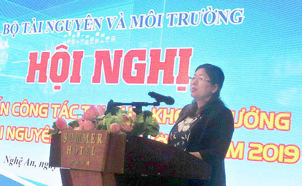 Thứ trưởng Nguyễn Thị Phương Hoa phát biểu khai mạc hội nghị