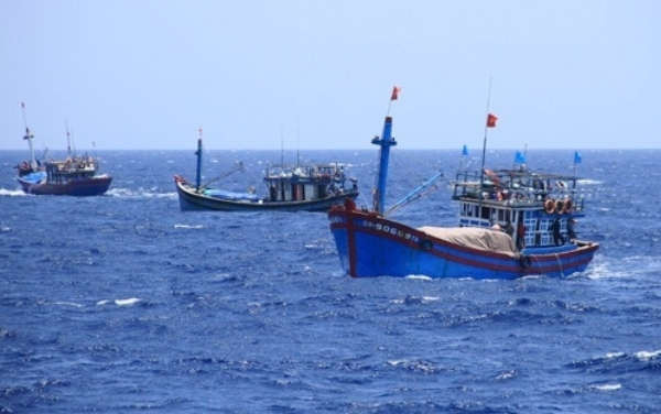 Tàu cá của ngư dân hoạt động trên biển(ảnh minh họa)