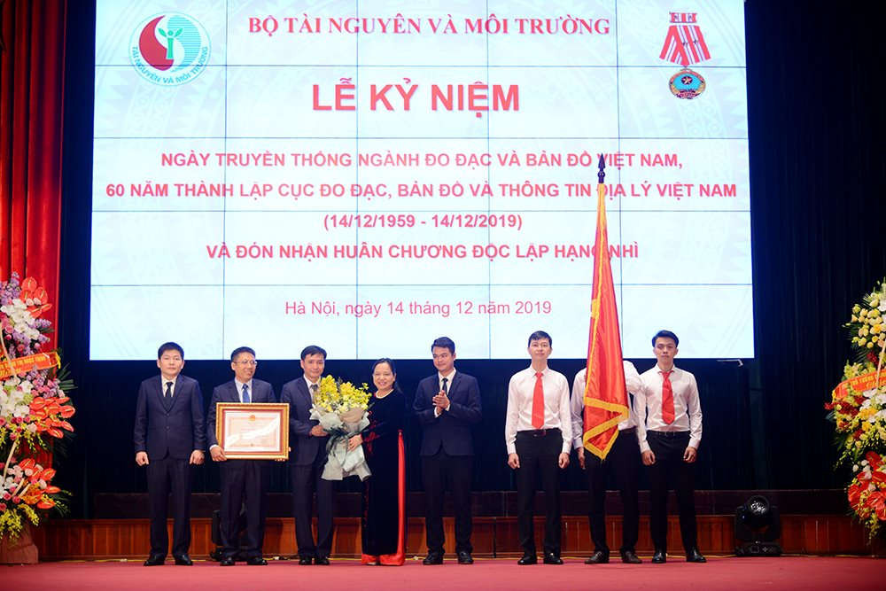 Phát huy truyền thống, đưa Ngành đo đạc và Bản đồ Việt Nam ngày càng phát triển vững mạnh