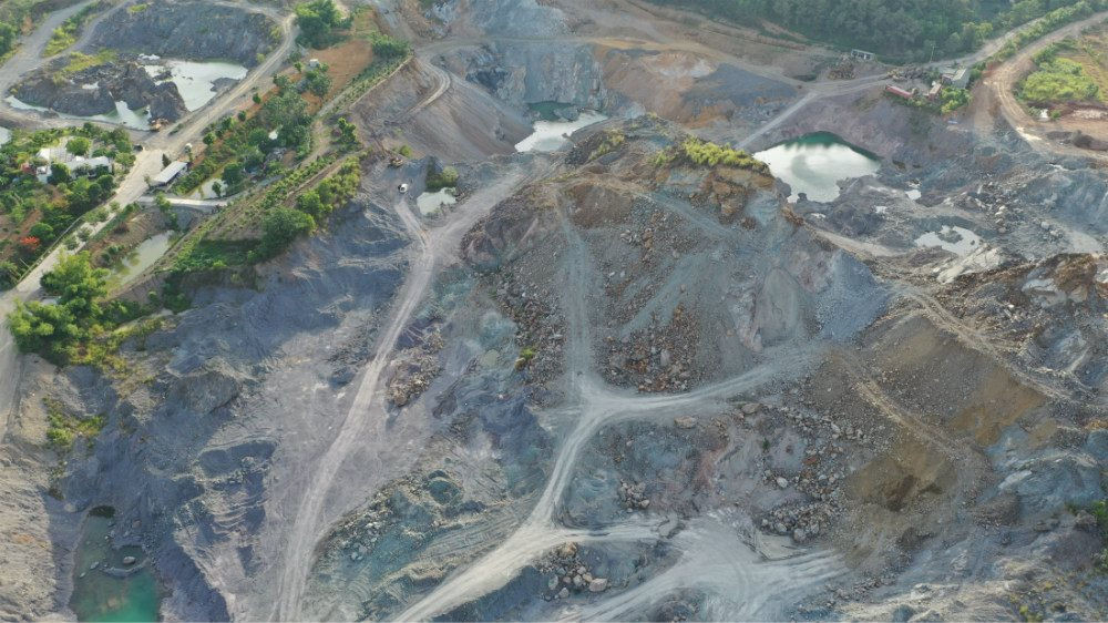 Mỏ đất “treo” suốt 10 năm ở Ninh Bình: Bao giờ xử lý dứt điểm?