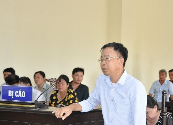 TP. Sầm Sơn (Thanh Hóa): Lập phiếu thu tiền đất trái quy định, 3 cán bộ xã “dính án”