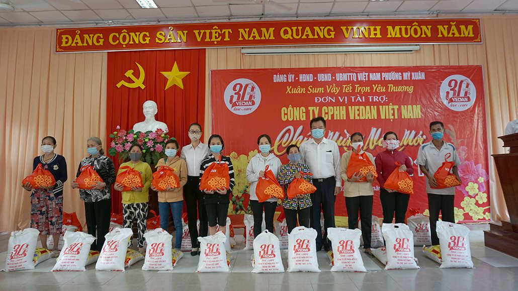 Vedan Việt Nam trao tặng 1.000 phần quà Tết cho người dân có hoàn cảnh khó khăn