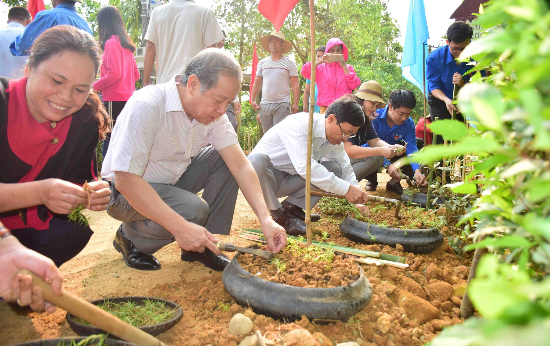 Thừa Thiên Huế: Đưa phong trào “Ngày Chủ nhật xanh” trở thành hành động đẹp, nếp sống thường xuyên của mọi người
