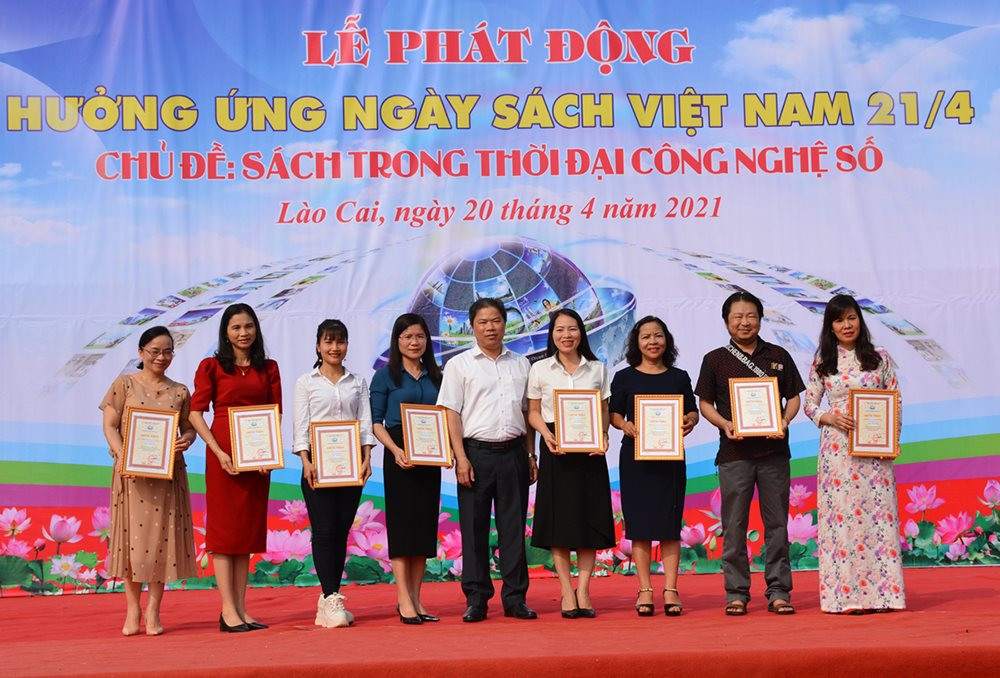Tuổi trẻ Lào Cai hưởng ứng Ngày Sách Việt Nam 