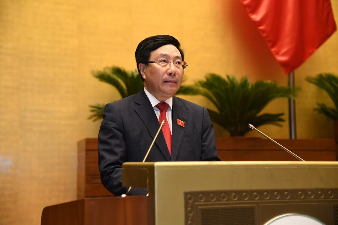 Phó Thủ tướng Phạm Bình Minh đã báo cáo Quốc hội một số nội dung chủ yếu về tình hình kinh tế - xã hội, ngân sách nhà nước