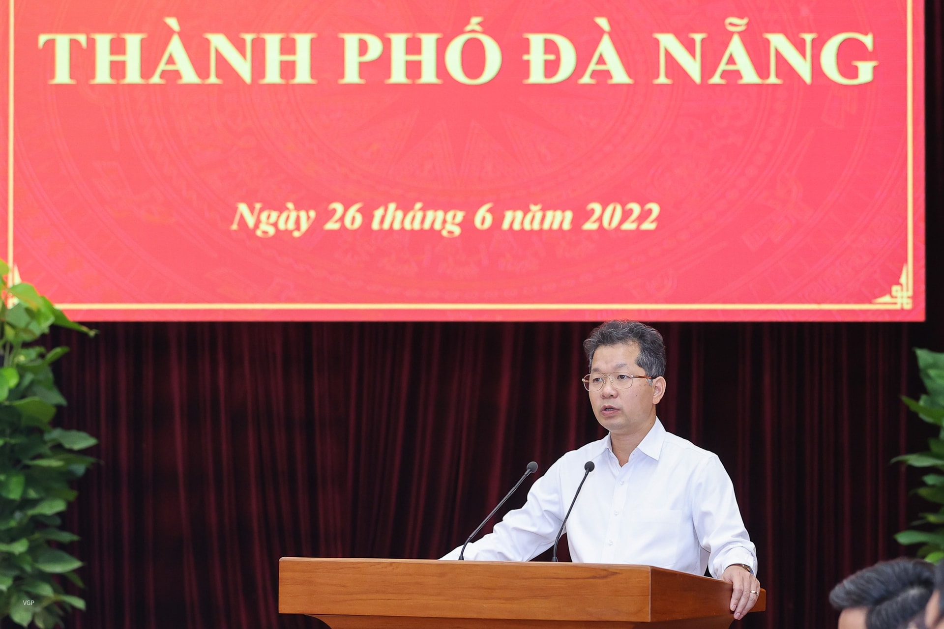 Thủ tướng: Tìm bằng được giải pháp cho các 'điểm nghẽn' để Đà Nẵng tiếp tục phát triển nhanh và bền vững - Ảnh 2. Thủ tướng: Tìm bằng được giải pháp cho các 'điểm nghẽn' để Đà Nẵng tiếp tục phát triển nhanh và bền vững - Ảnh 2.