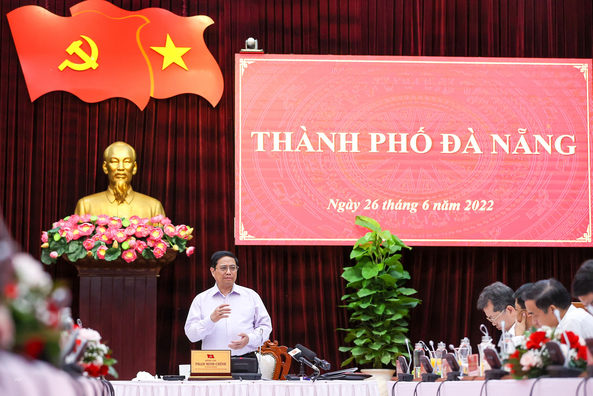 Thủ tướng: Tìm bằng được giải pháp cho các 'điểm nghẽn' để Đà Nẵng tiếp tục phát triển nhanh và bền vững - Ảnh 3.