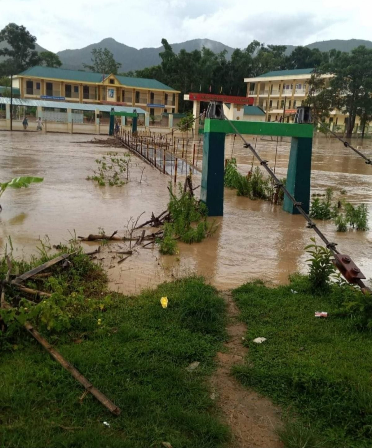 Điểm Trường Mầm non số 1 Pá Khoang, TP Điện Biên Phủ, ngập sâu trong nước