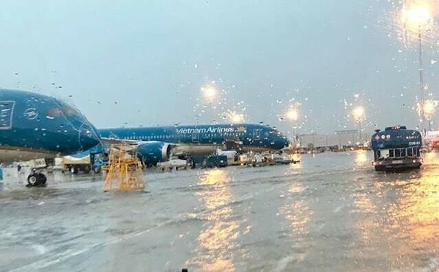 Đóng cửa 5 sân bay do ảnh hưởng bão noru