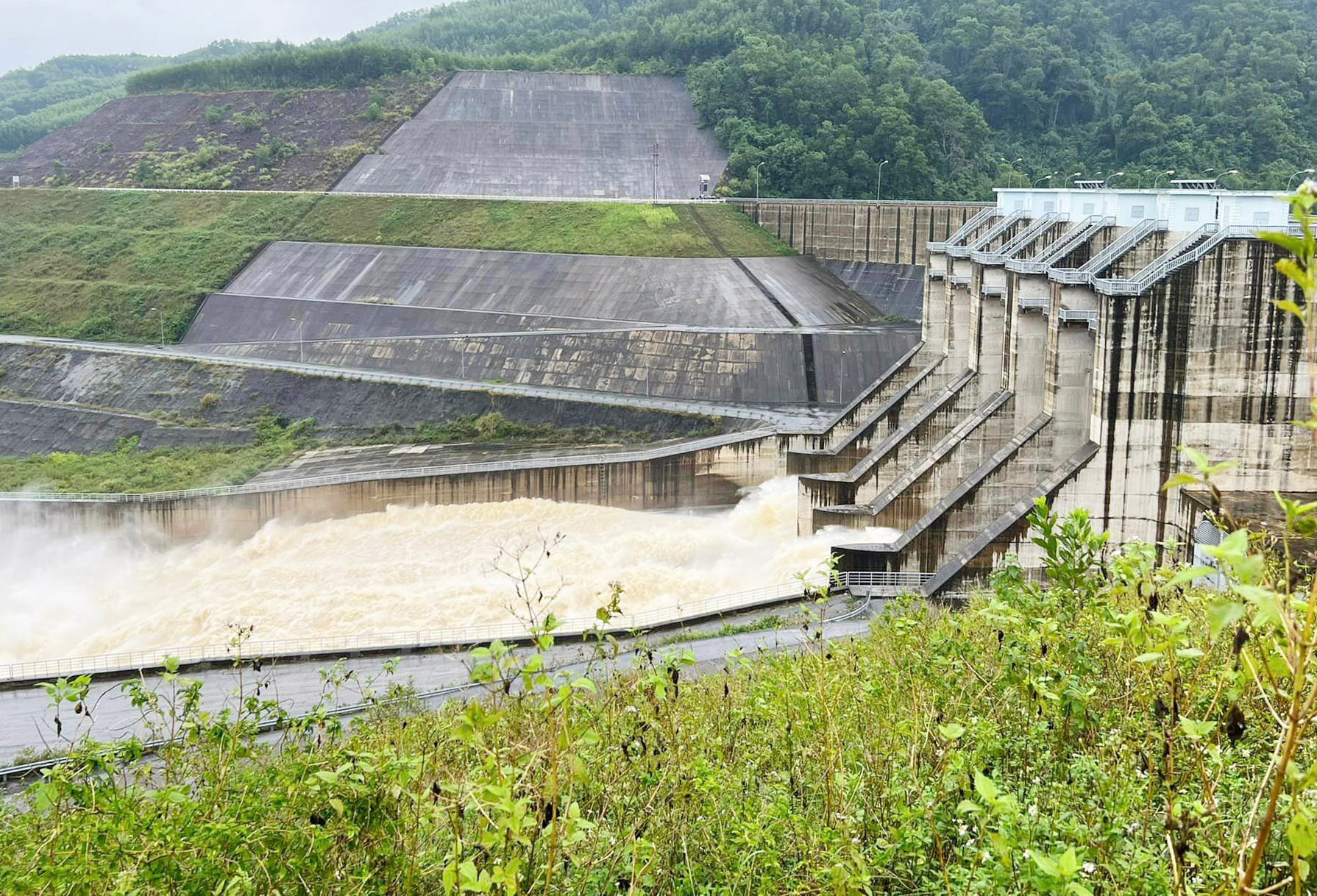 Thừa Thiên – Huế: Mưa lớn, tăng lưu lượng điều tiết các hồ thủy điện
