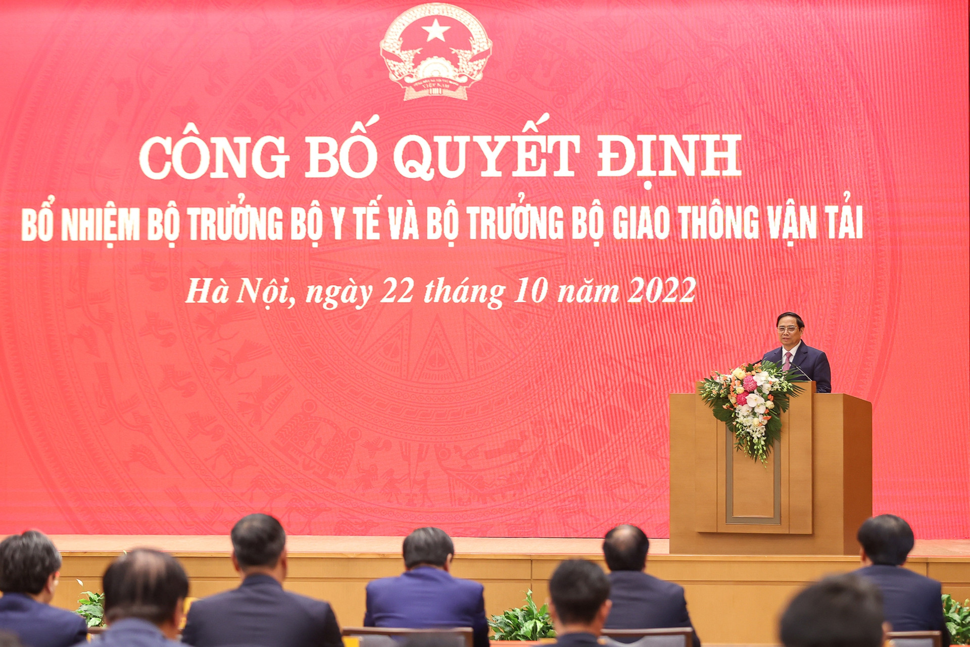 Thủ tướng Phạm Minh Chính trao Quyết định bổ nhiệm hai Bộ trưởng - Ảnh 1.
