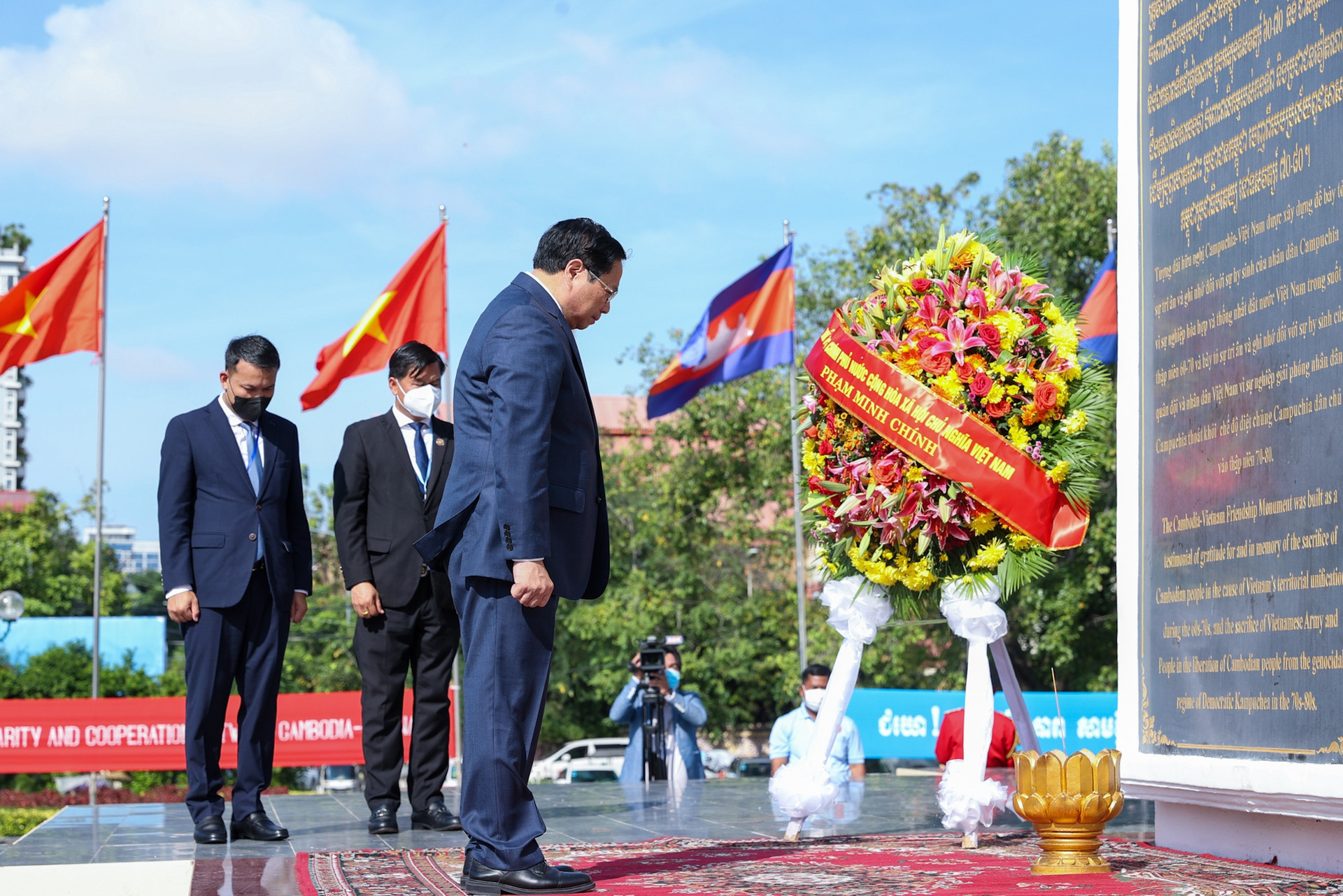 Chùm ảnh: Các hoạt động đầu tiên của Thủ tướng Phạm Minh Chính tại Campuchia - Ảnh 10.