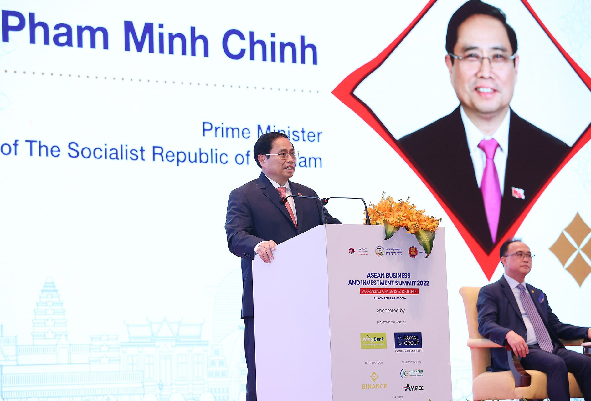 Thủ tướng: Việt Nam cam kết tạo lập môi trường kinh doanh tốt nhất - Ảnh 1.