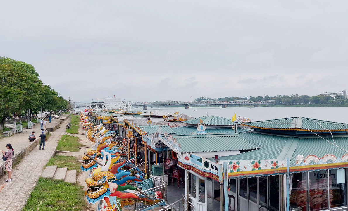 Thừa Thiên – Huế: Tăng cường bảo vệ môi trường trên sông Hương