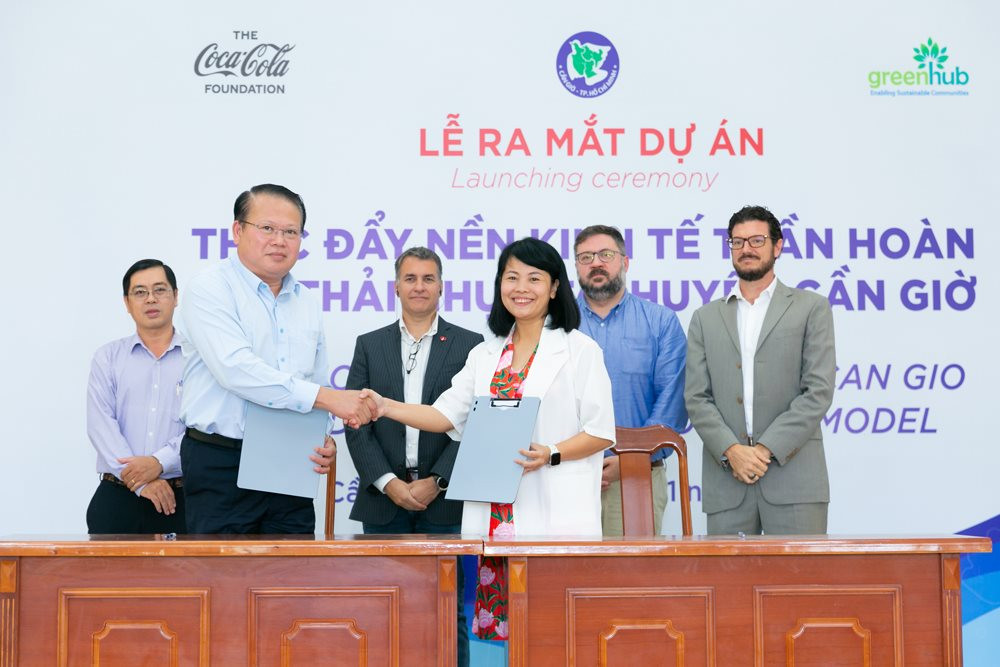 Coca-Cola hỗ trợ triển khai kinh tế tuần hoàn rác thải nhựa tại huyện Cần Giờ