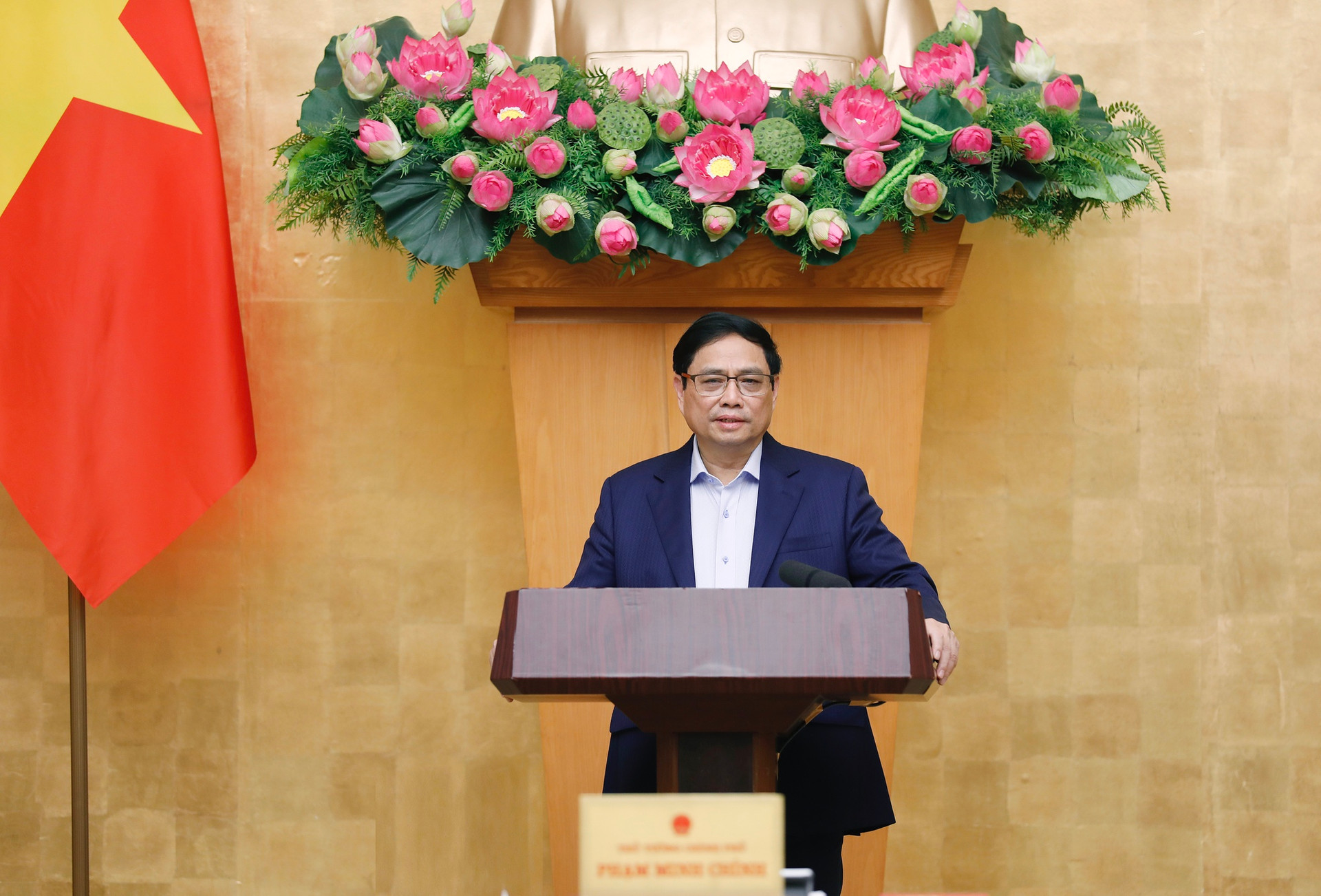 Thủ tướng chủ trì phiên họp Chính phủ thường kỳ tháng 11 - Ảnh 1.