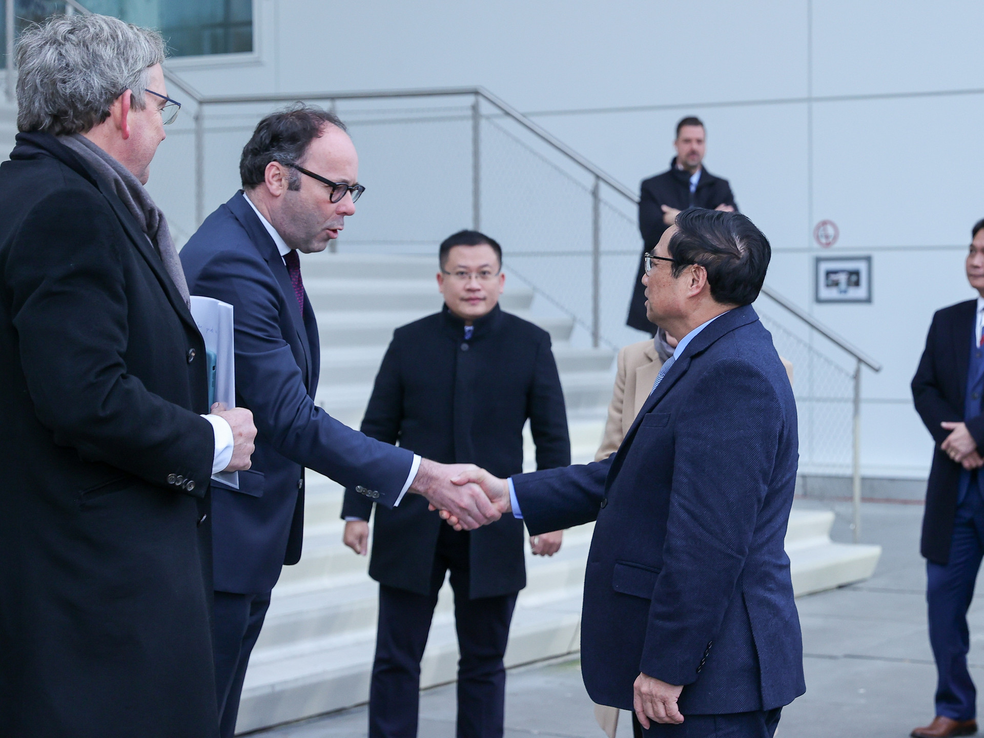 Thủ tướng thăm trung tâm khoa học - công nghệ hàng đầu châu Âu - Ảnh 1.