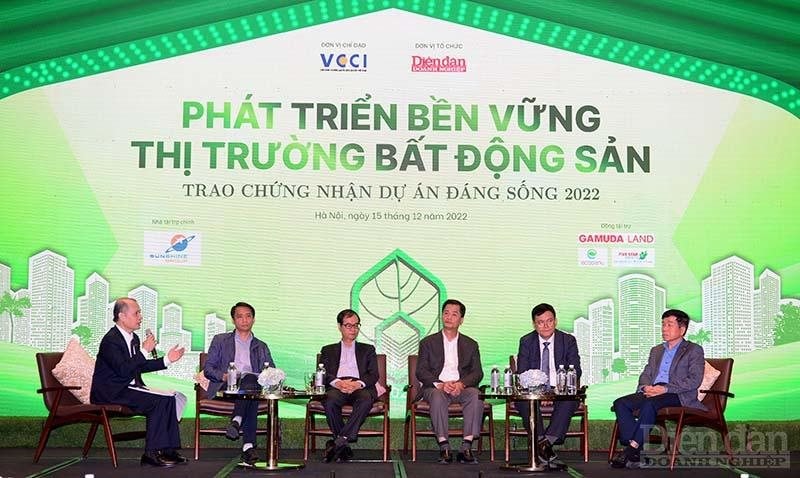 Tháo gỡ khó khăn cho thị trường bất động sản