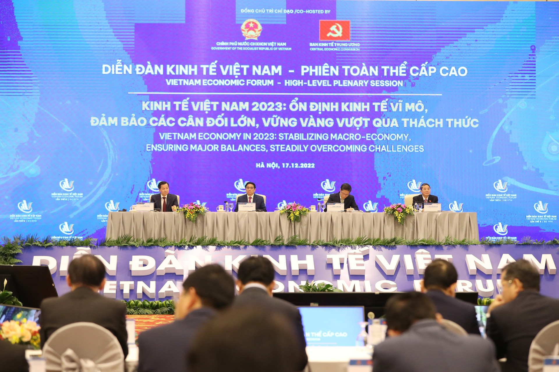 Kinh tế Việt Nam năm 2022 phục hồi ngoạn mục, tăng trưởng mạnh mẽ' - Ảnh 2.