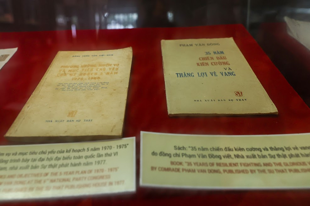 Chùm ảnh: Thủ tướng Phạm Minh Chính dâng hương tưởng niệm cố Thủ tướng Phạm Văn Đồng - Ảnh 6.