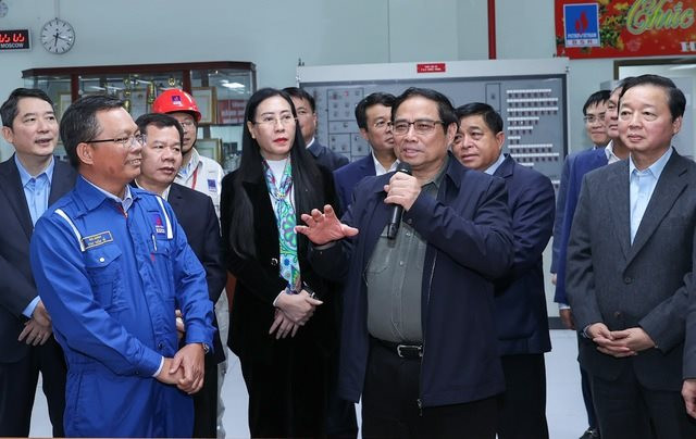 Thủ tướng: Khẩn trương mở rộng, nâng cấp Nhà máy Lọc dầu Dung Quất