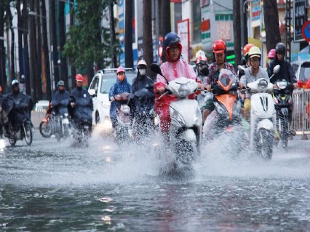 Thời tiết 2/1: Cảnh báo mưa lớn, lốc, sét khu vực Quảng Trị đến Khánh Hòa