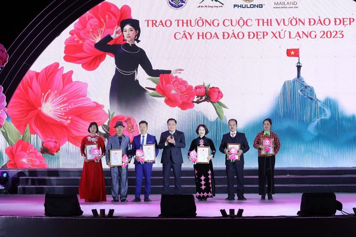 Khai mạc Lễ hội hoa Đào Xứ Lạng 

