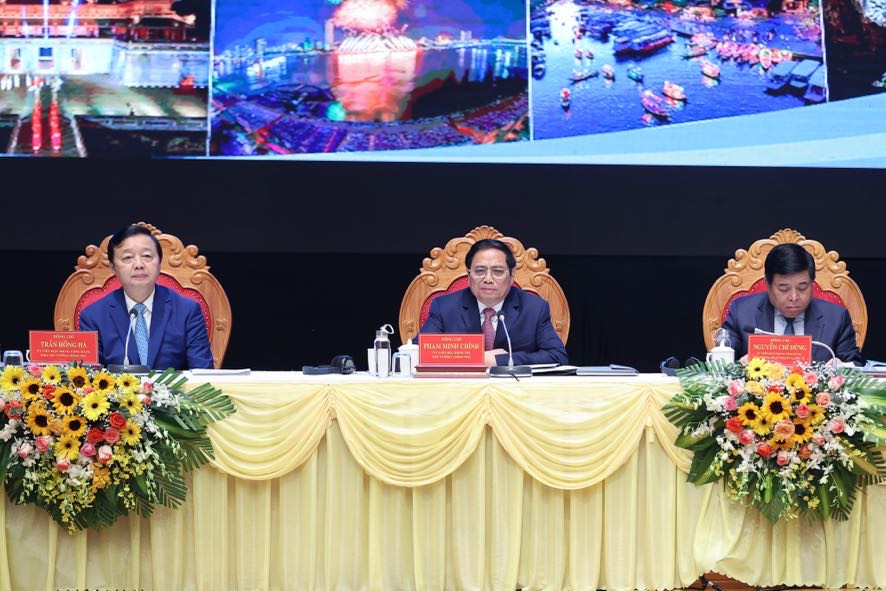 Bộ trưởng GTVT: Tới năm 2025, miền Trung có thêm 1.200 km cao tốc - Ảnh 1.