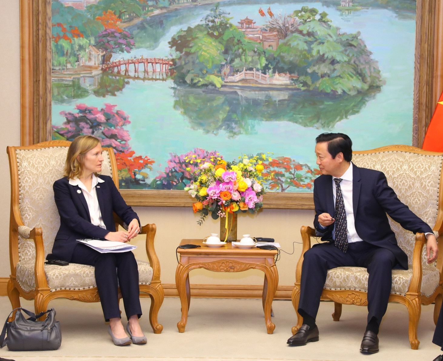 Phó Thủ tướng Trần Hồng Hà tiếp Trưởng đại diện UNDP, Giám đốc USAID tại Việt Nam - Ảnh 3.