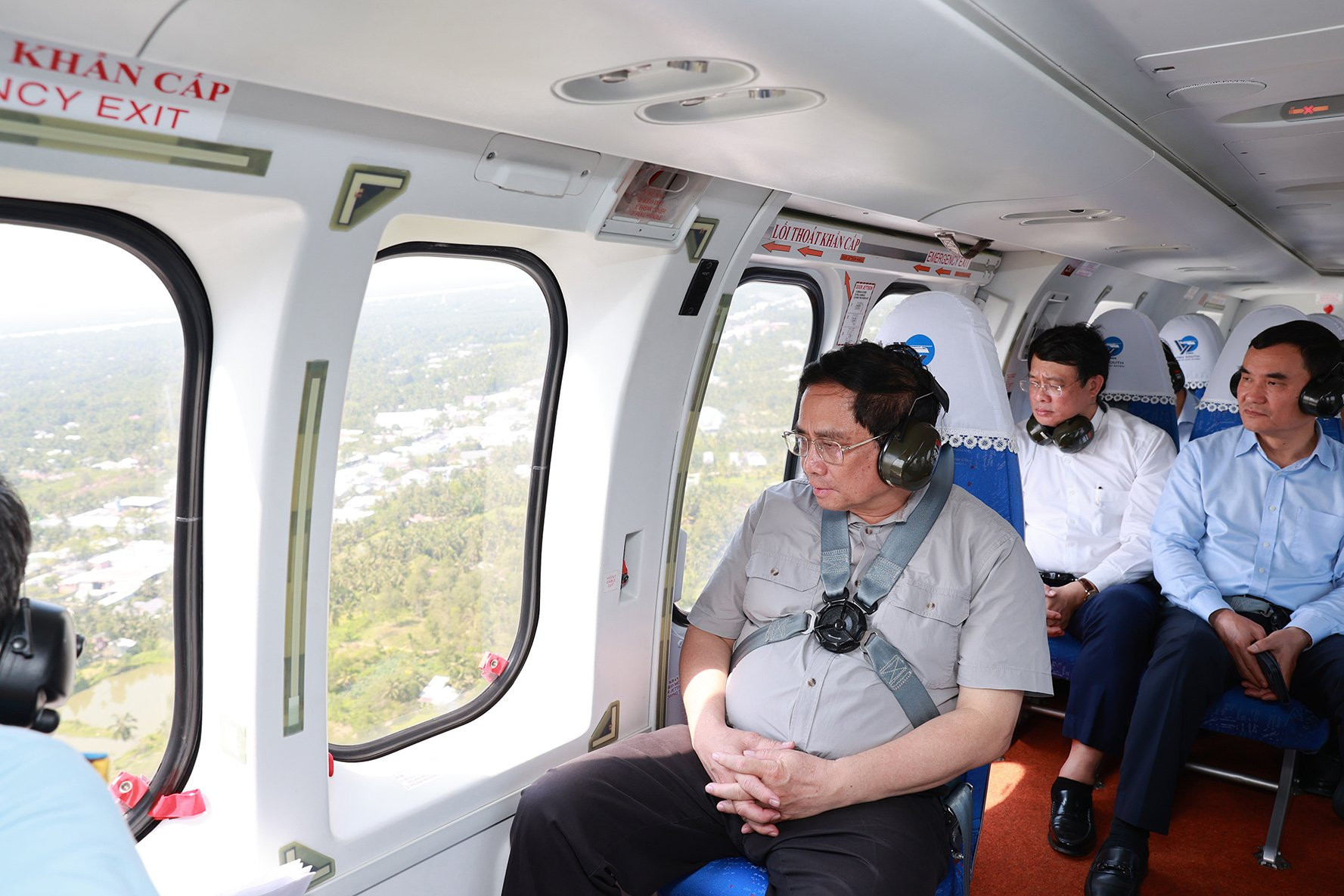 Thủ tướng chấn chỉnh khâu GPMB, đôn đốc dự án cầu Rạch Miễu 2 và khảo sát tuyến đường ven biển Bến Tre - Ảnh 7.