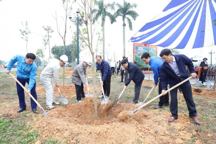 Phú Thọ: Phát động trồng cây xanh năm 2023