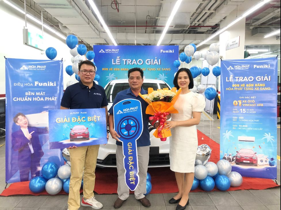 Hòa Phát – Funiki trao tặng ô tô Vinfast cho khách hàng trúng thưởng