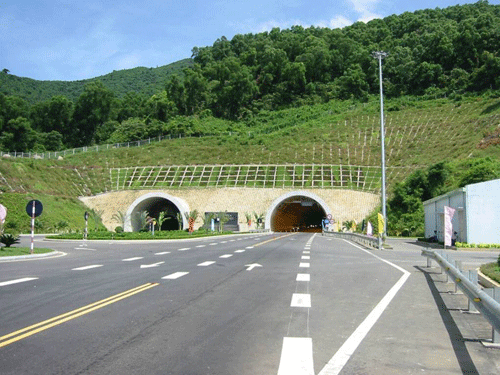 Chủ trương đầu tư Dự án Hầm đường bộ qua đèo Hoàng Liên kết nối Sa Pa - Ảnh 1.